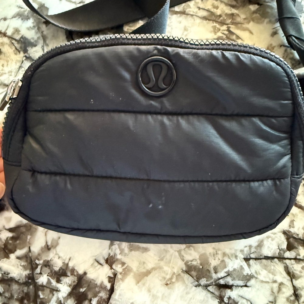 lululemon  Black belt Bag - Picture 2 of 3